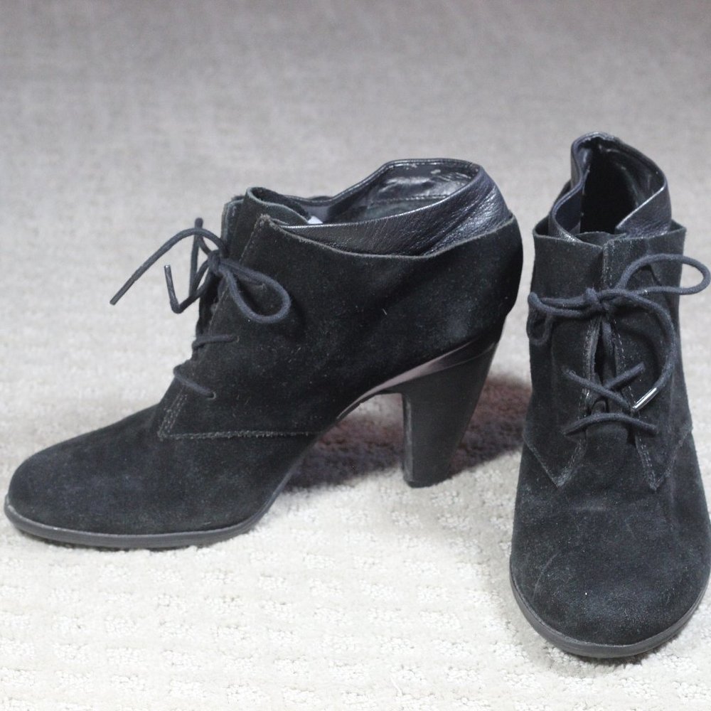 Kenneth Cole Reaction Size 9M Black Suede Lace Up 3" Heels